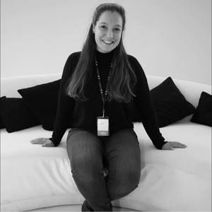 Meet your Posher, Caroleen